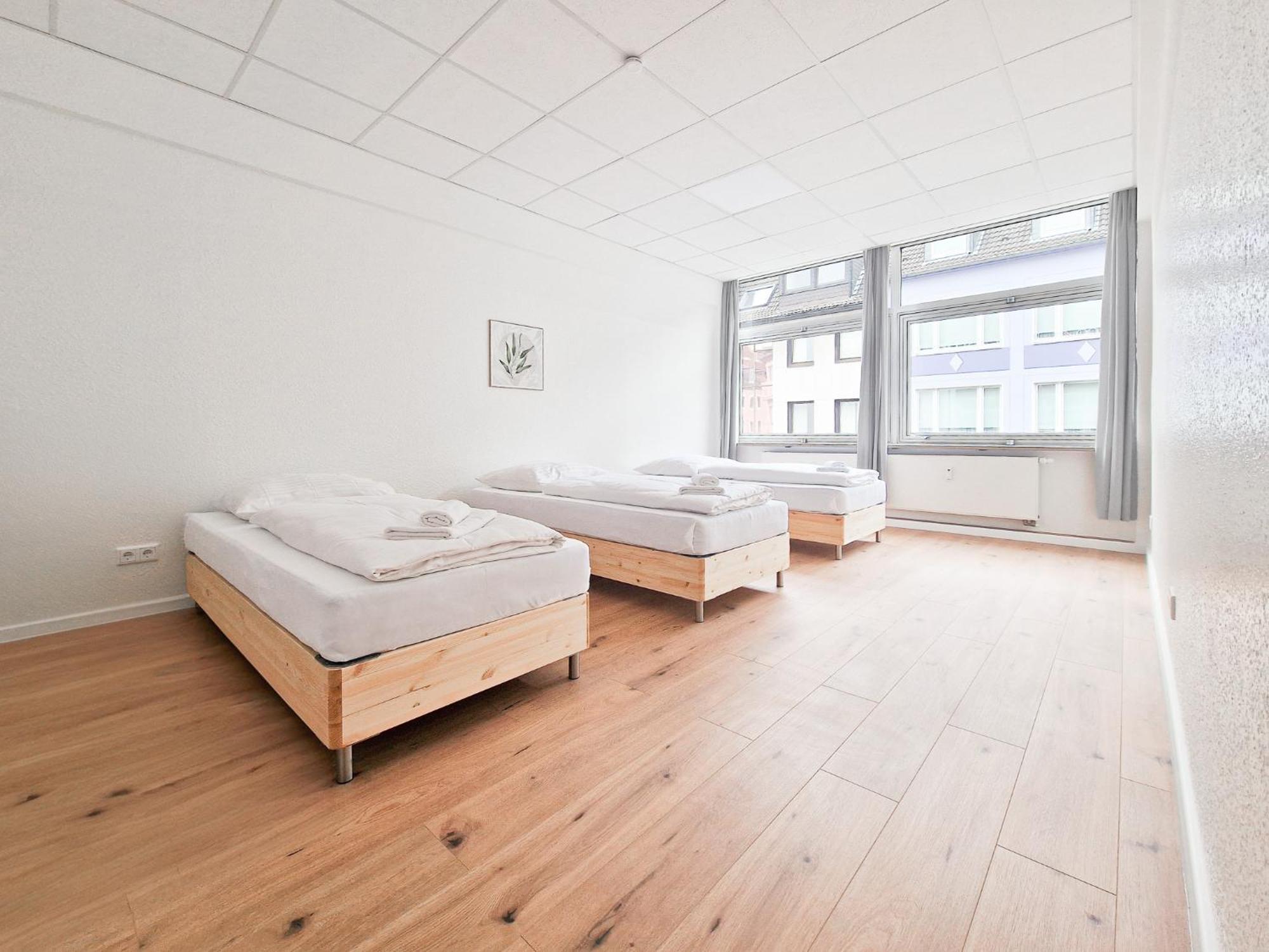 Tolstov - Center With 5 - 10 Min Messe Dus Apartment Dusseldorf