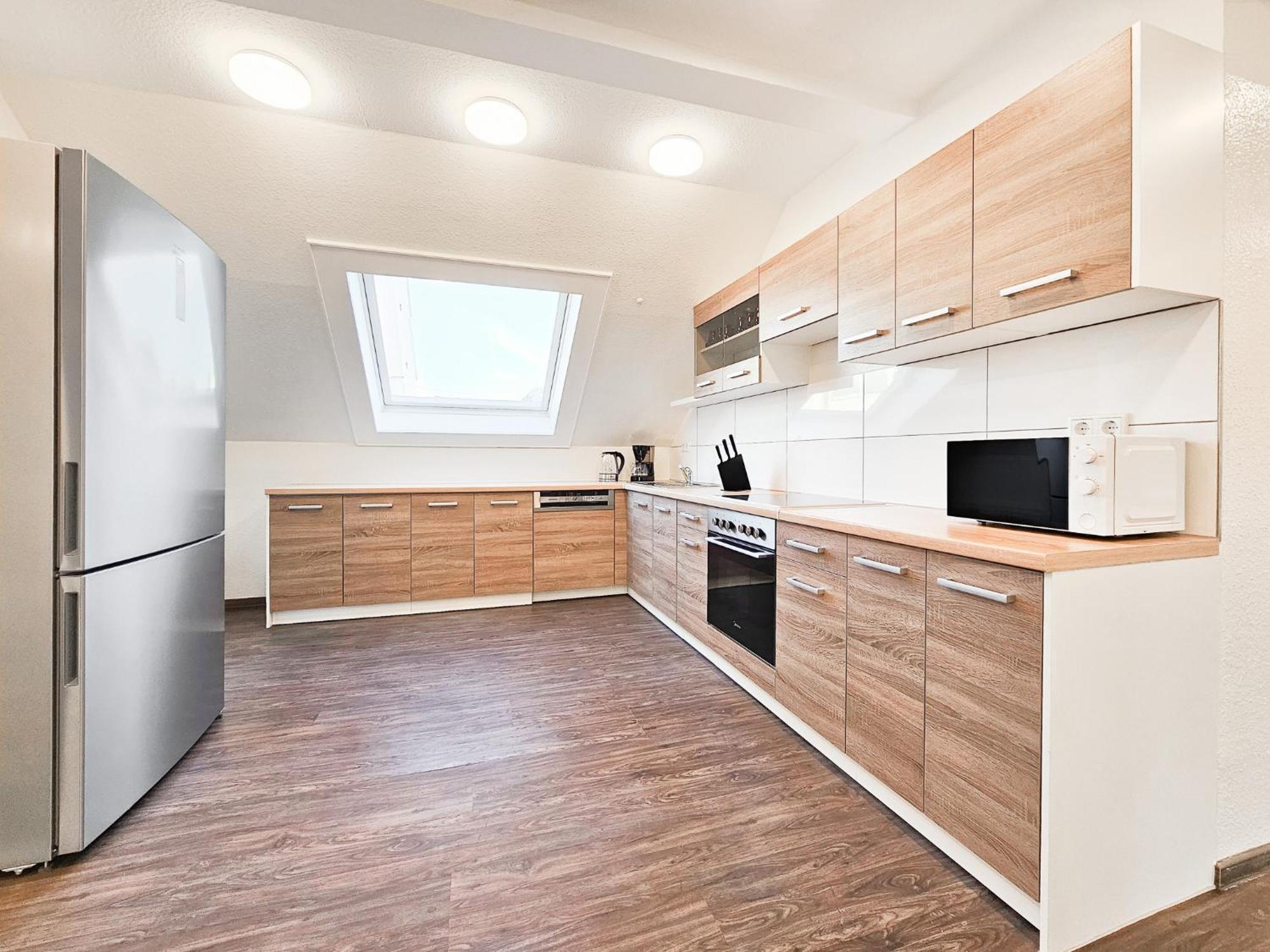 Apartment Tolstov - Center With 5 - 10 Min Messe Dus