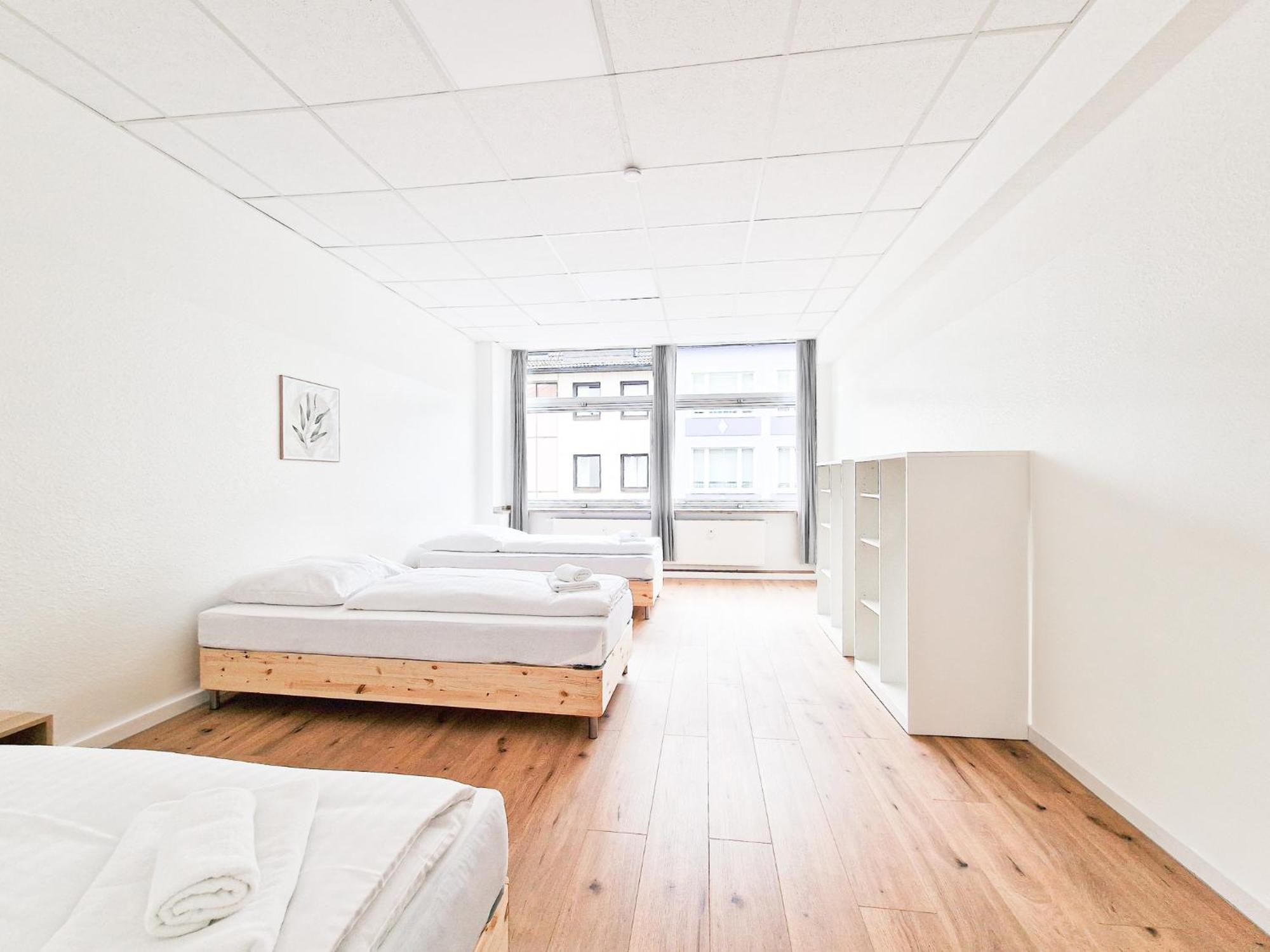 Apartment Tolstov - Center With 5 - 10 Min Messe Dus Düsseldorf