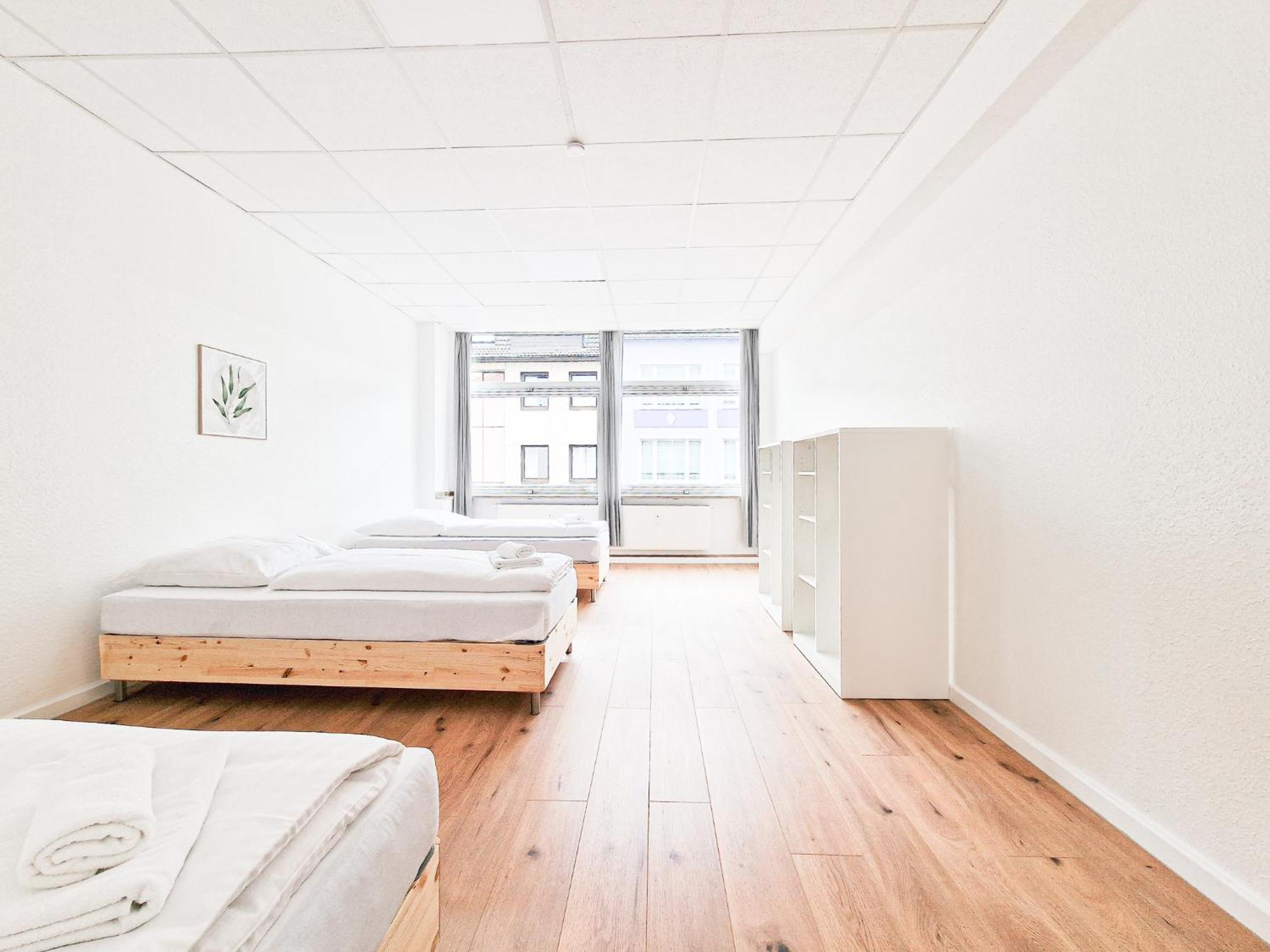 Apartment Tolstov - Center With 5 - 10 Min Messe Dus