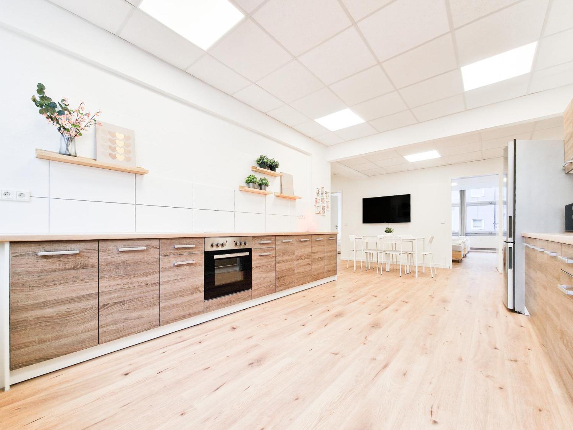 Tolstov - Center With 5 - 10 Min Messe Dus Apartment *