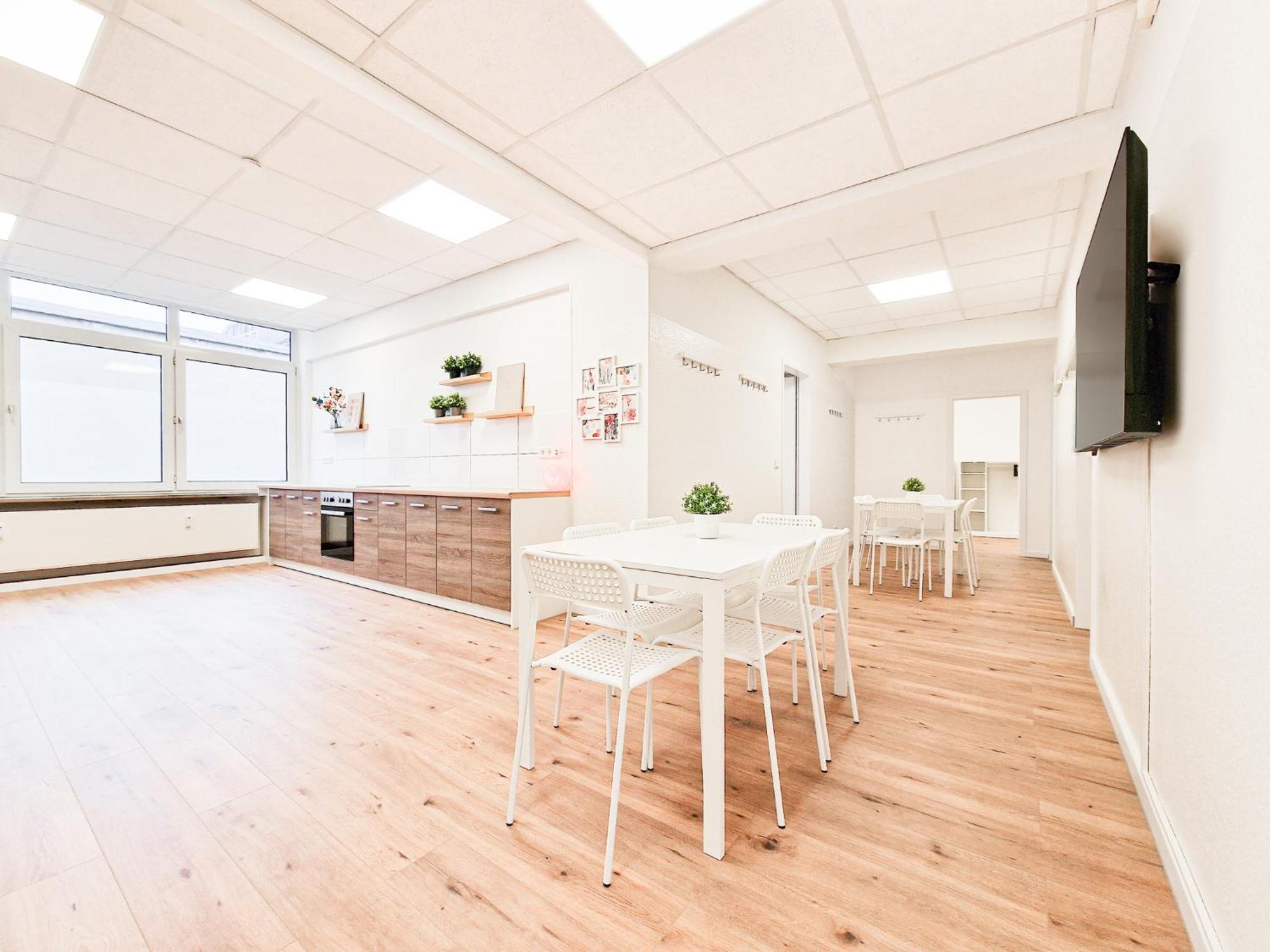 Tolstov - Center With 5 - 10 Min Messe Dus Apartment Düsseldorf