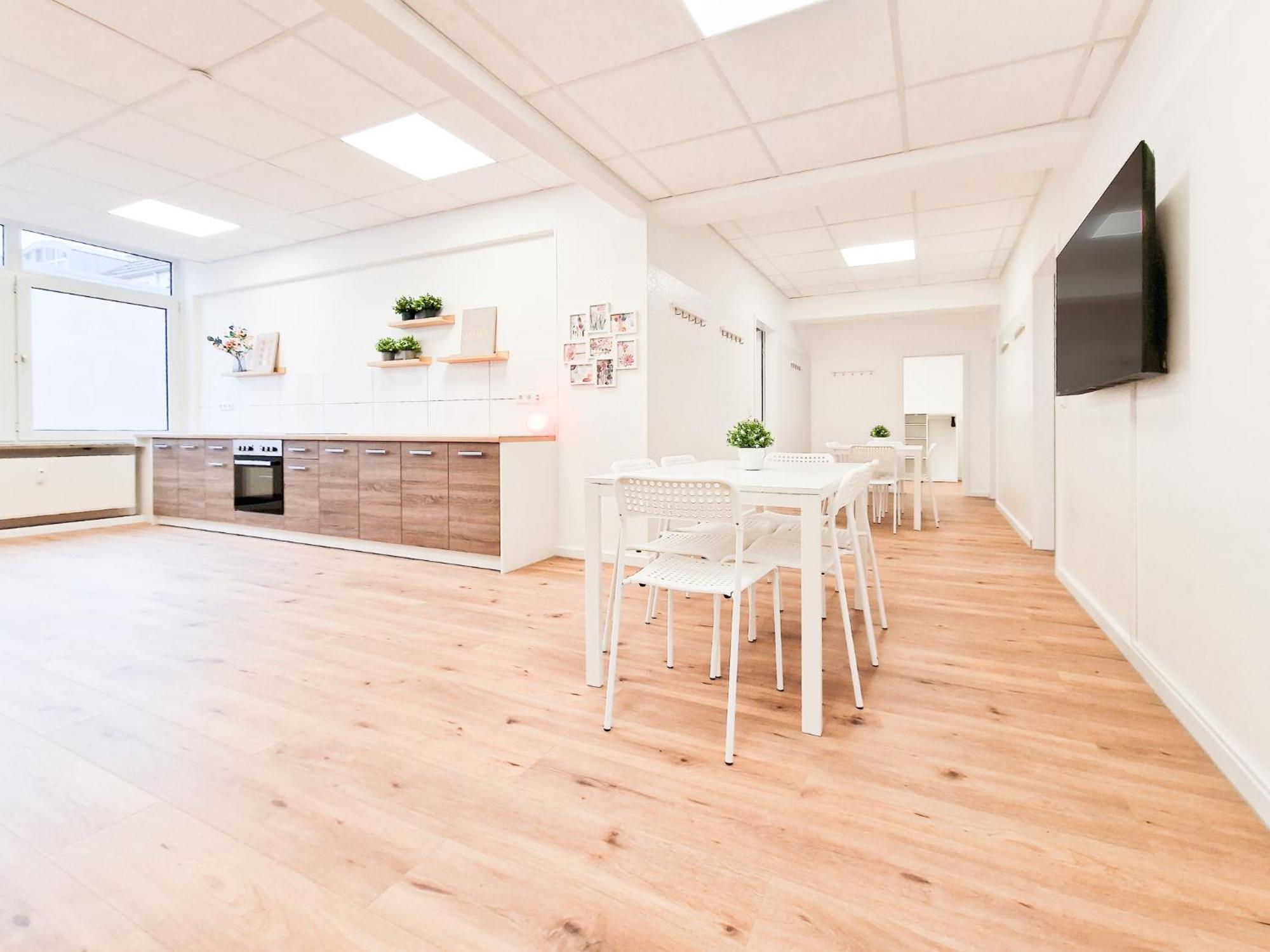 Tolstov - Center With 5 - 10 Min Messe Dus Apartment