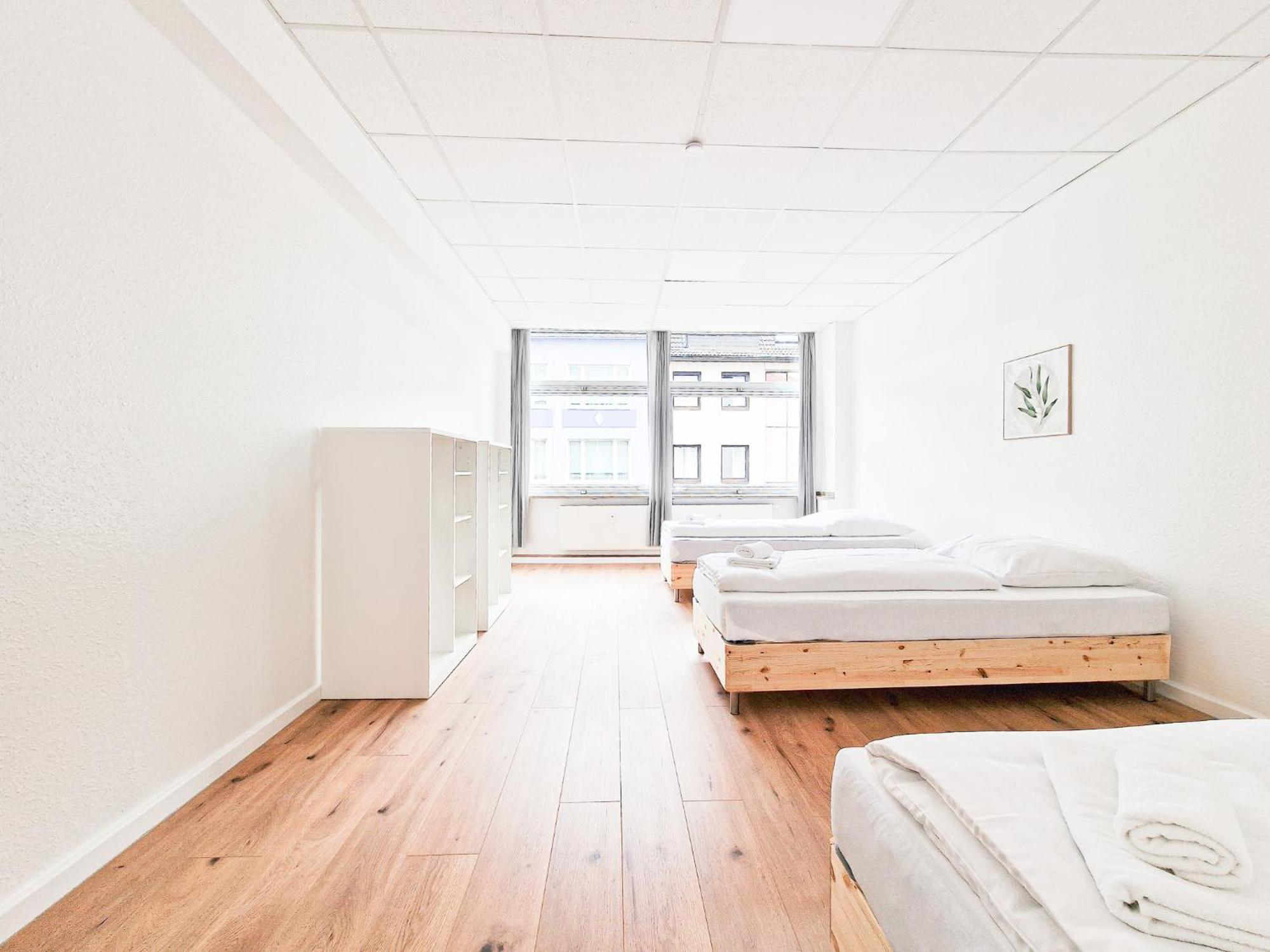 Tolstov - Center With 5 - 10 Min Messe Dus Apartment *