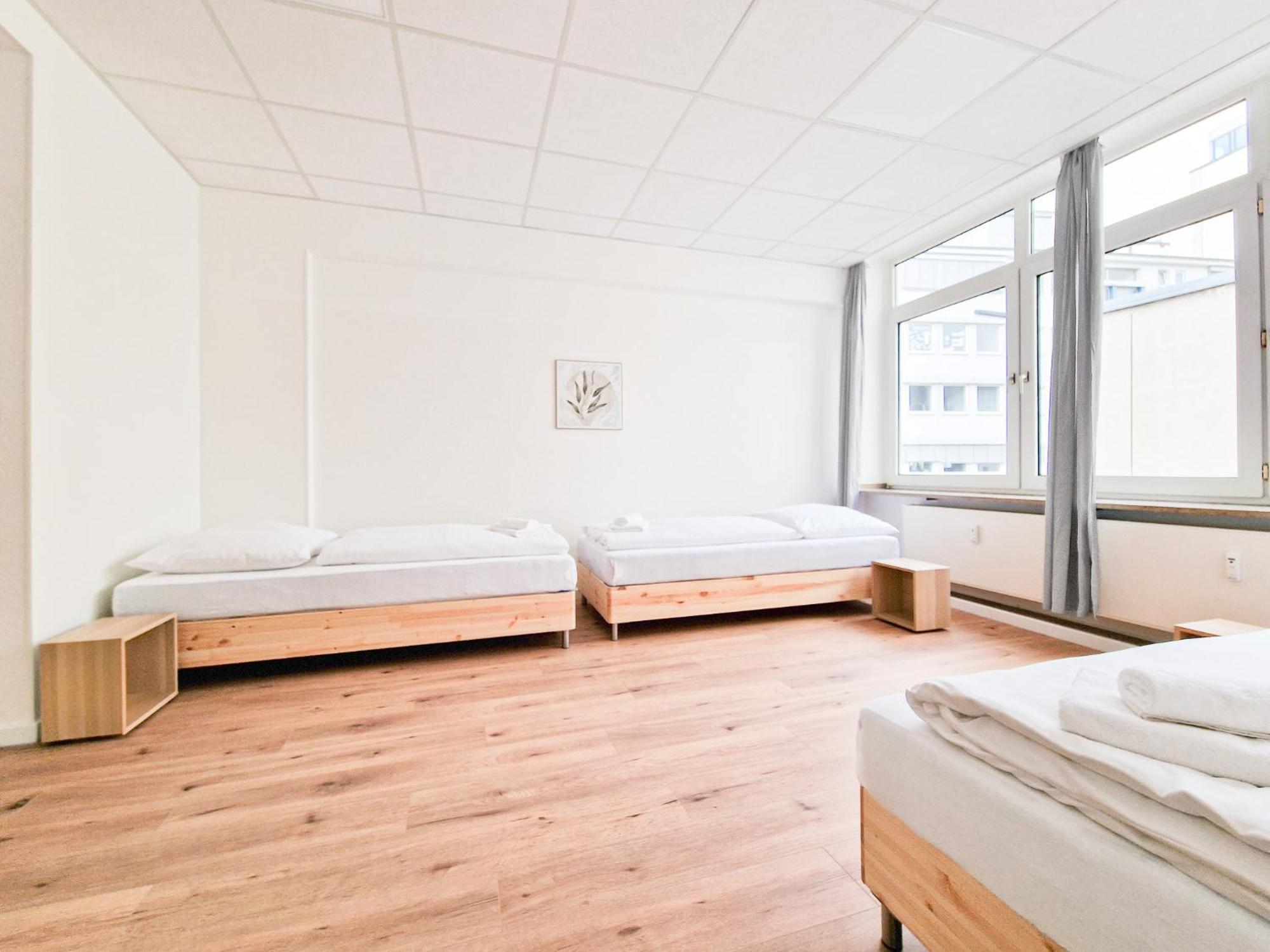 Apartment Tolstov - Center With 5 - 10 Min Messe Dus Düsseldorf