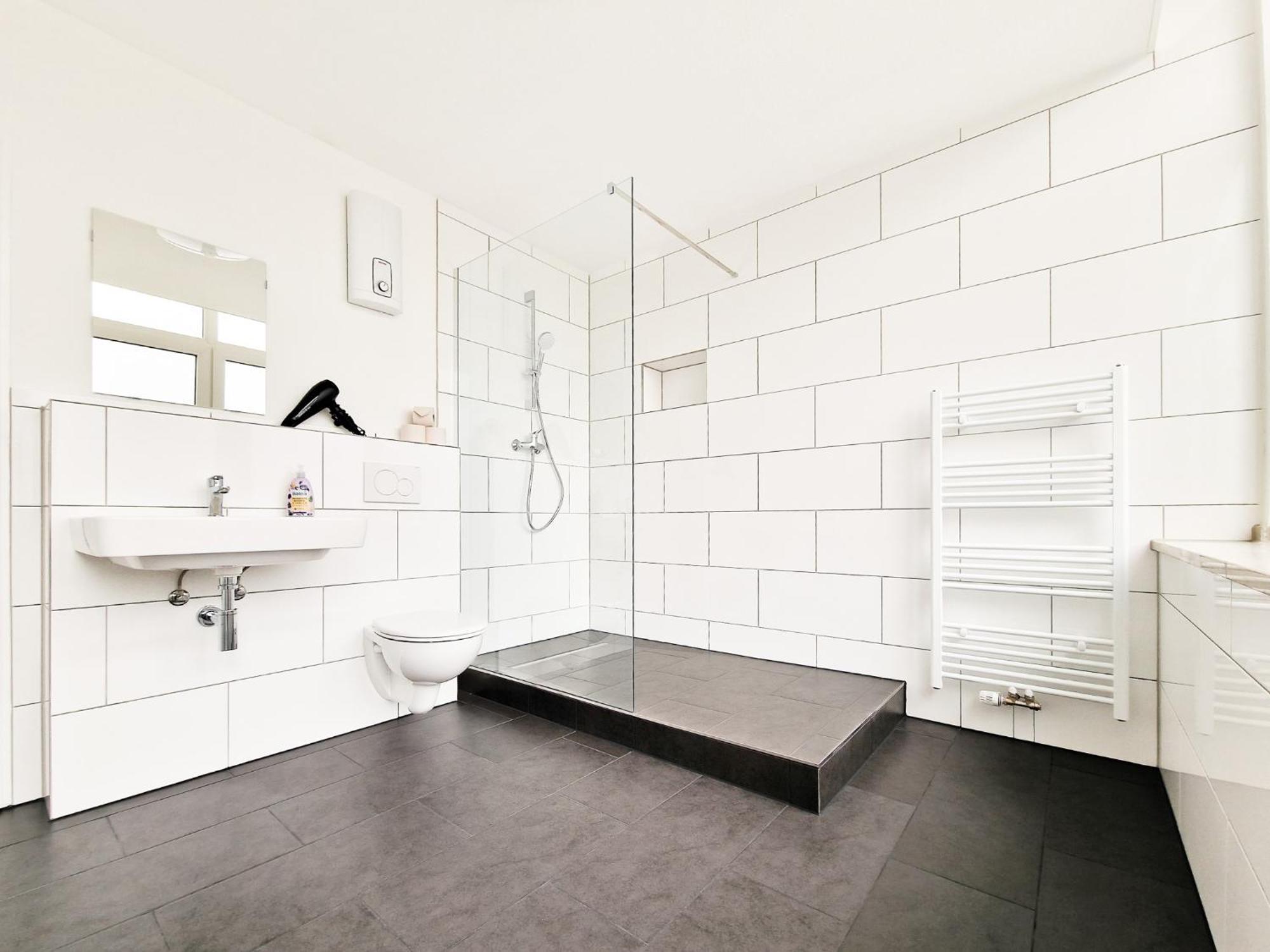 Tolstov - Center With 5 - 10 Min Messe Dus Düsseldorf